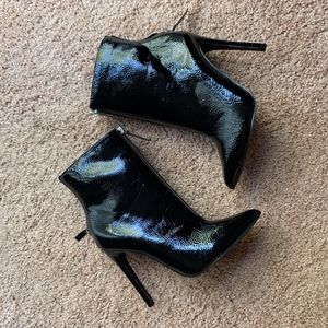 Fashion Nova Black Zipper Bootie NWOT